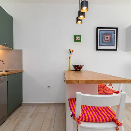 アパート Mint トロギール